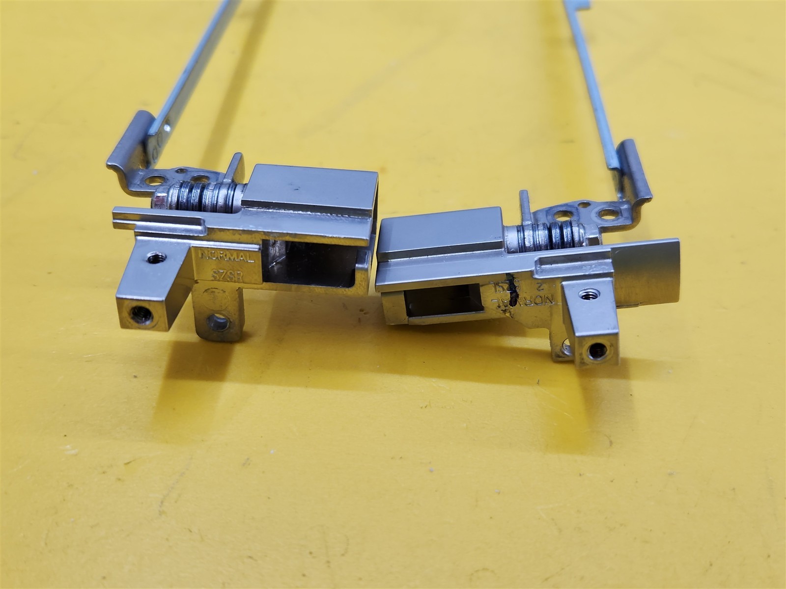 ⭐️⭐️⭐️⭐️⭐️ Laptop Hinge Set Left & Right Lenovo Thinkpad W510