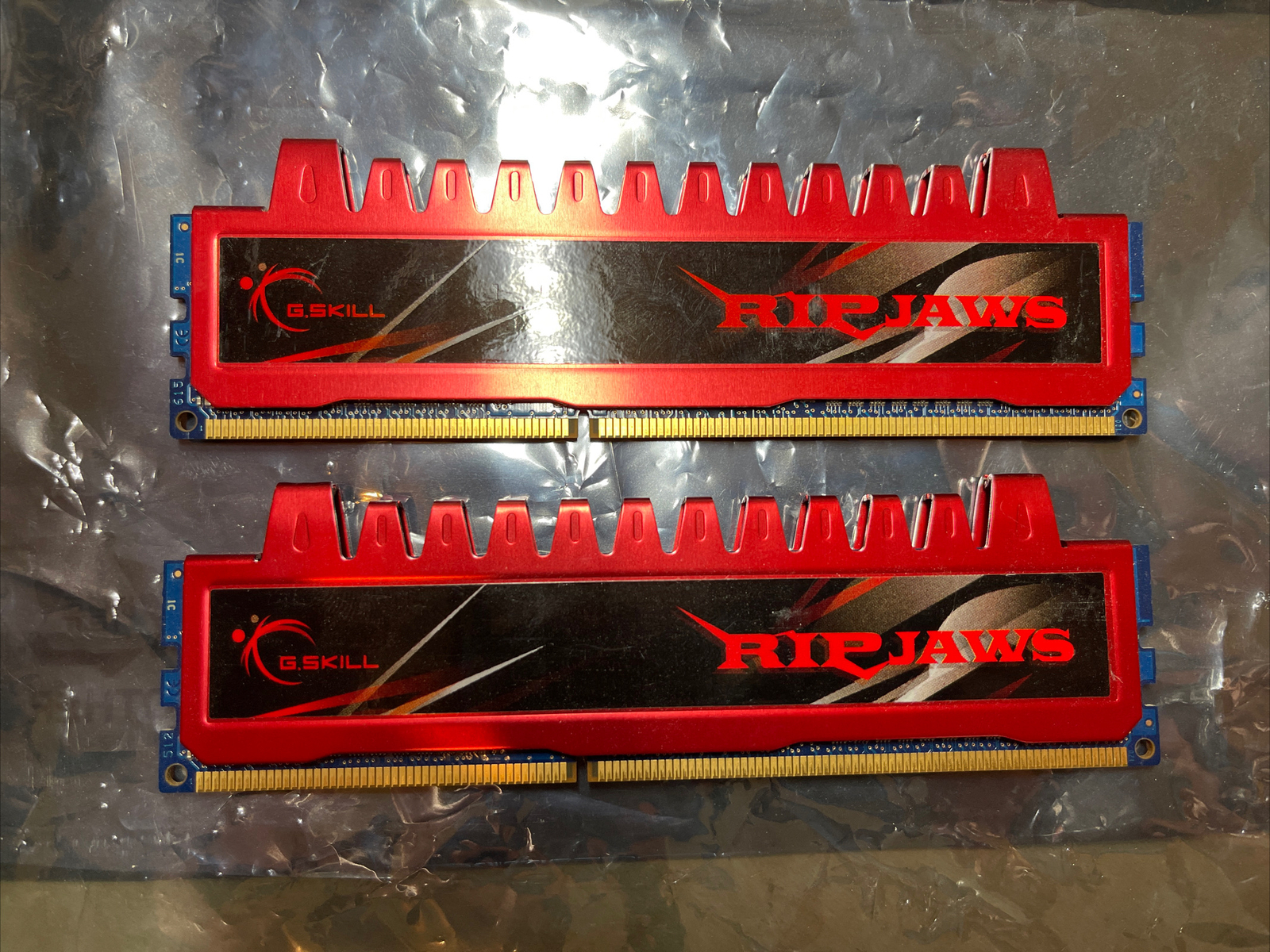 G.Skill Ripjaws 4GB (2x2GB) PC3-12800 DDR3-1600 Memory F3-12800CL9D-4GBRL 014