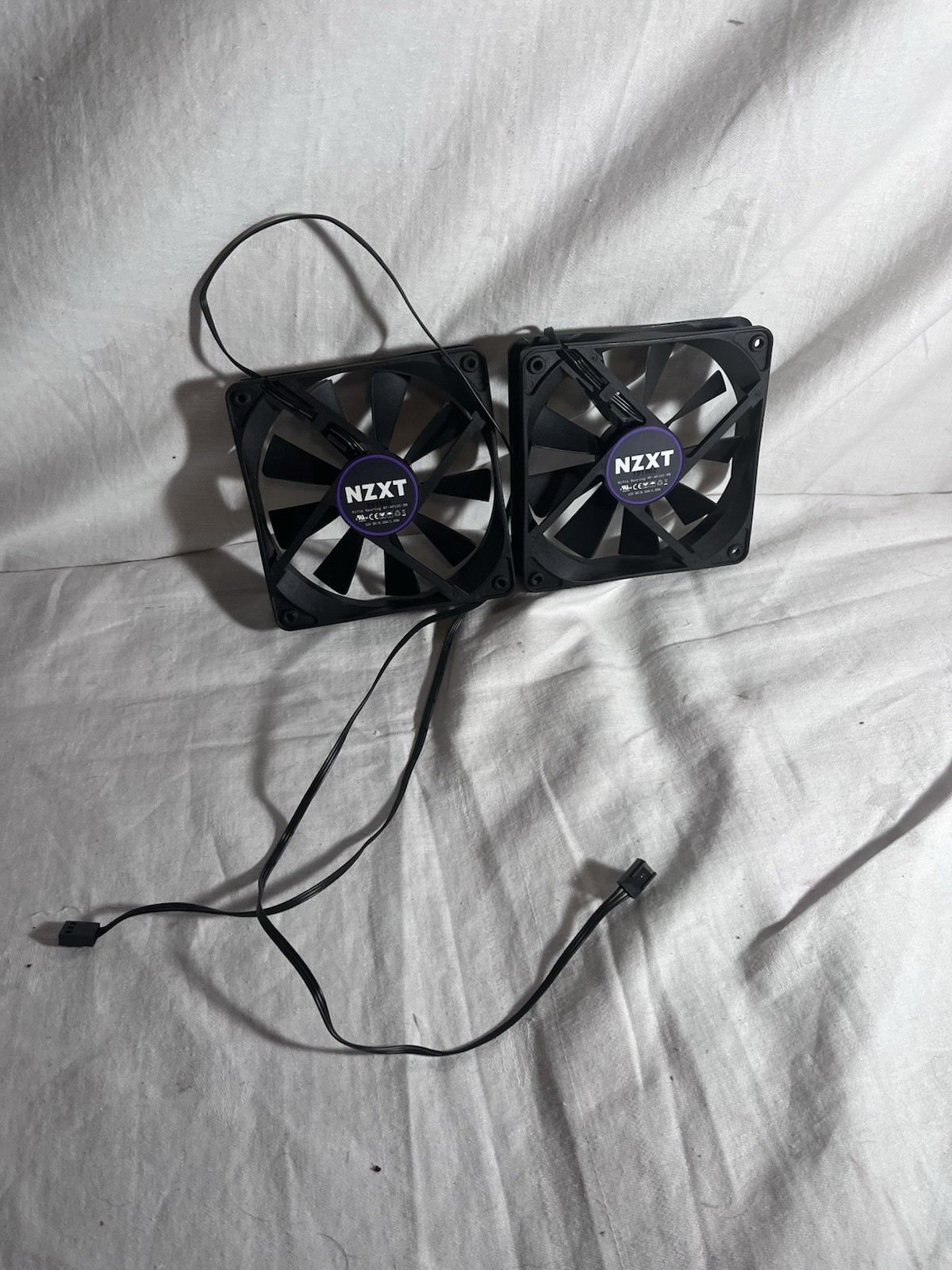 NZXT RF-AF12C-RB Case Fan 120 mm 3-Pin Rifle Bearing PC Fan- Black- lot of 2