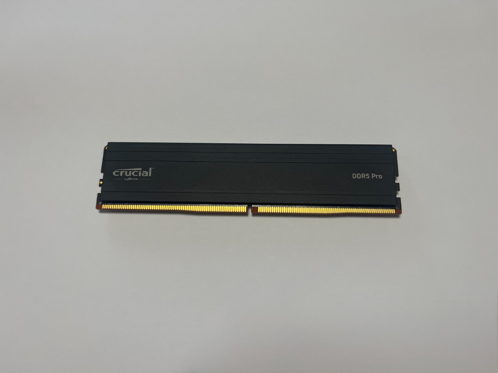 Crucial Pro 16GB DDR5 5600Mhz Desktop UDIMM RAM Non-ECC CP16G56C46U5.M8G1