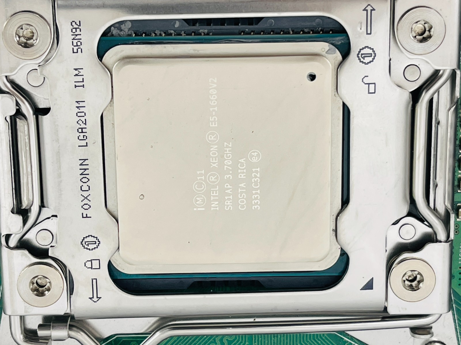 Supermicro X9SRA Single socket R LGA2011 DDR3 Server Motherboard With E5-1660V2