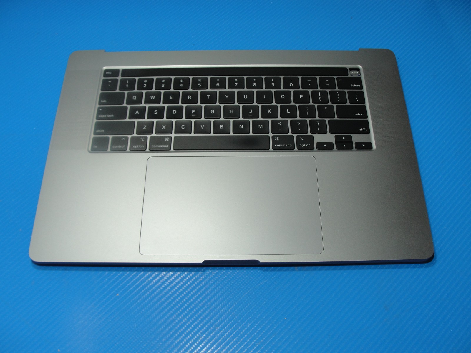 MacBook Pro A2141 16″ 2019 MVVJ2LL/A Top Case Palmrest w/Battery Gray 661-13161