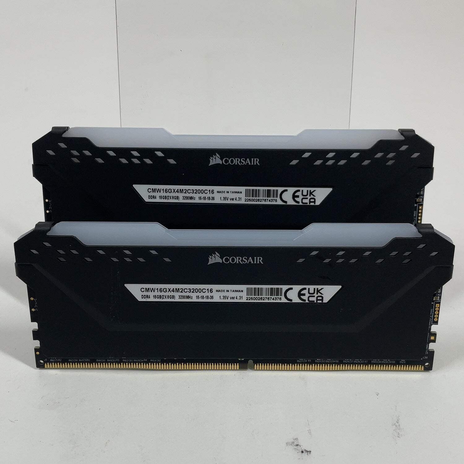 Corsair Vengeance RGB Pro 16GB (2x8GB) RAM DDR4 3200MHz CMW16GX4M2C3200C16