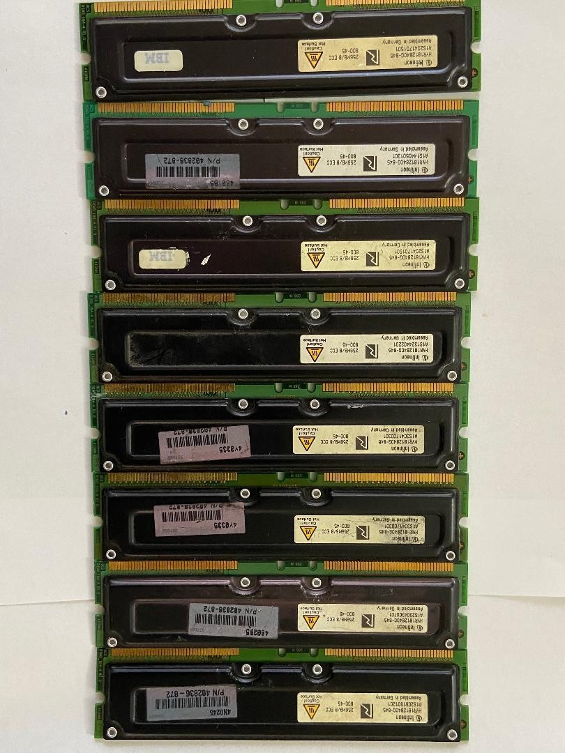 Infineon 256MB x1 RDRAM 184Pins 2.50V 800Mhz HYR1812840G-845 ECC RIMM