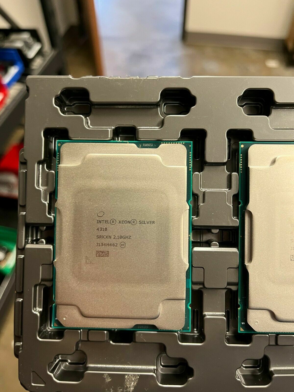 Intel Xeon Silver 4310 CPU Processor (18m Cache 12 Cores 2.10 GHz)LGA 4189