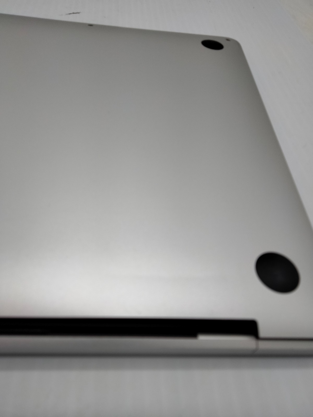 Apple A1708 2017 EMC 3164 13″ LCD Screen Display Assembly MacBook silver Chassis