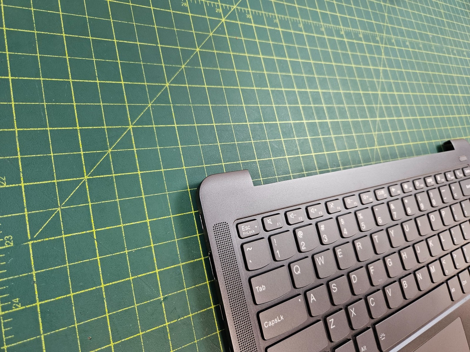 Lenovo Ideapad 5 Pro 14ACN6 14″ Palmrest Touchpad Keyboard AM381000H10 #d476