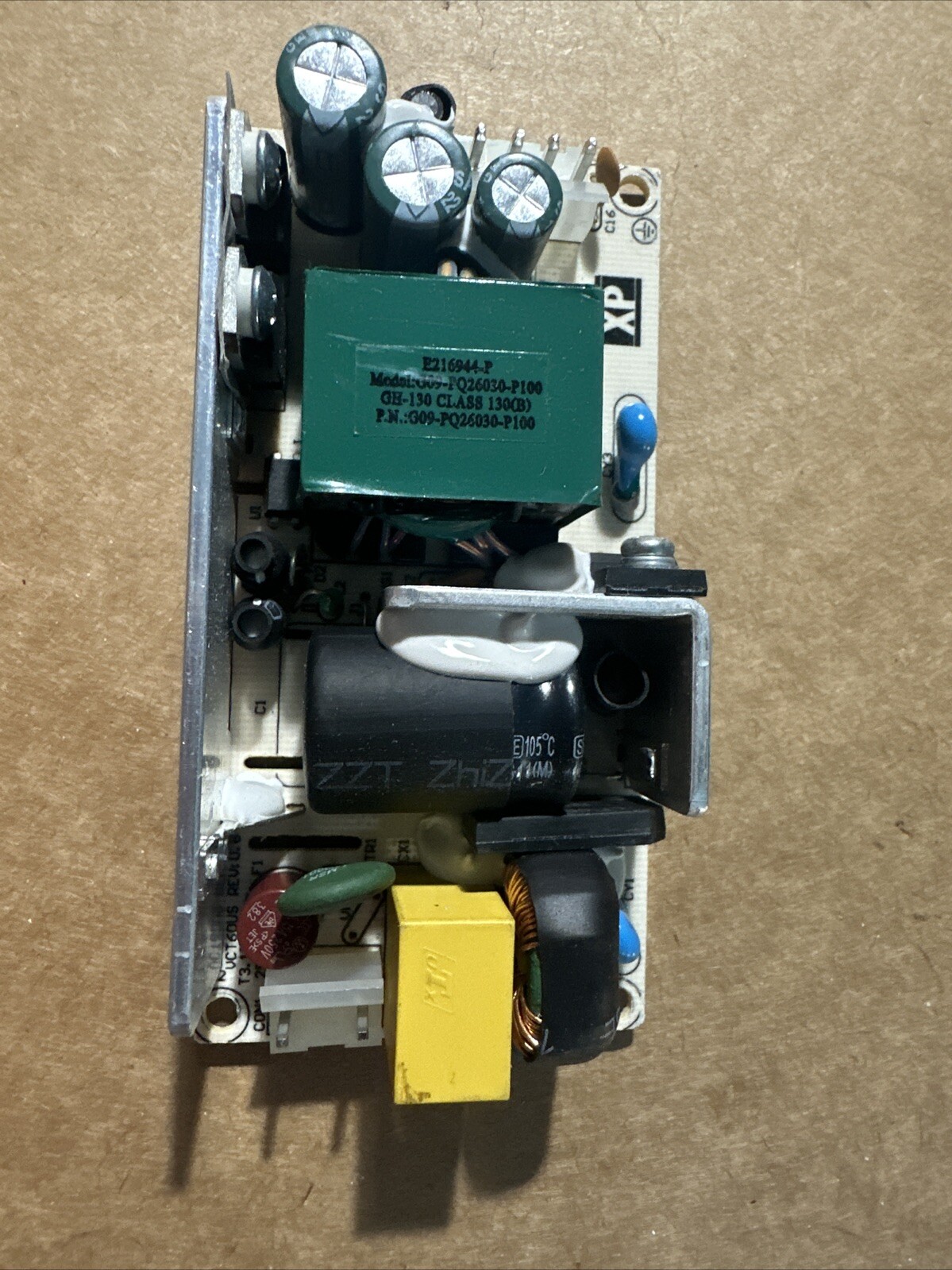 xp power model VCT40US05