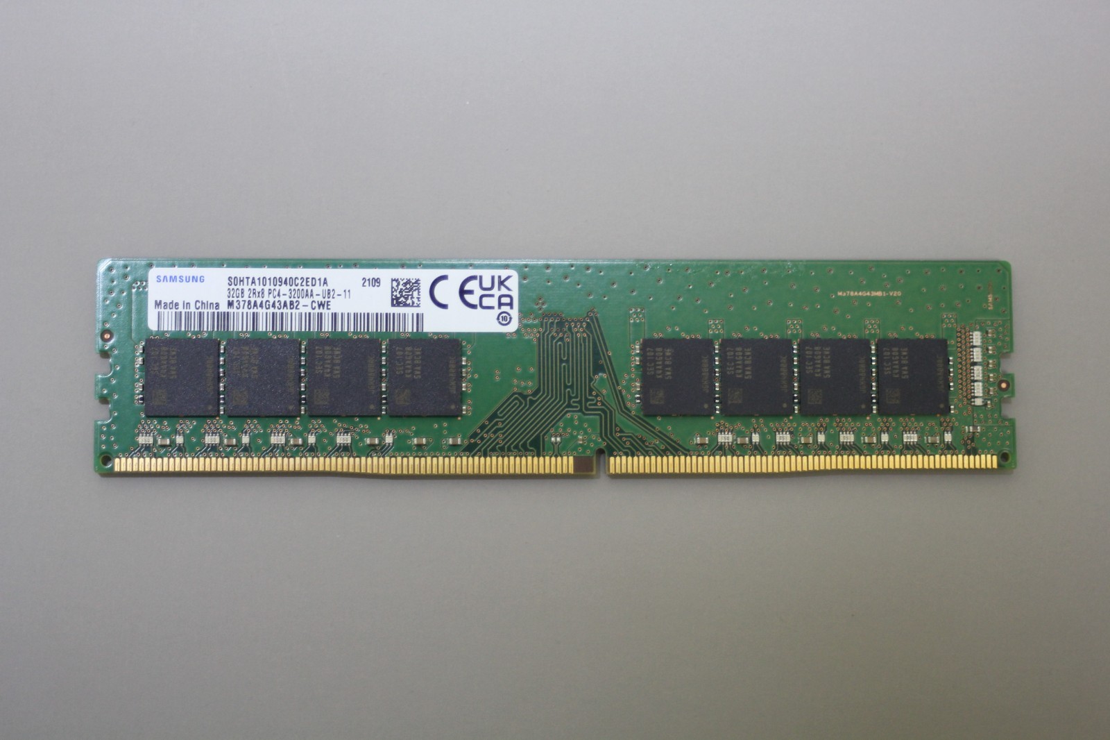 M378A4G43AB2-CWE SAMSUNG 32GB (1X32GB) 2RX8 PC4-3200AA UDIMM RAM Memory