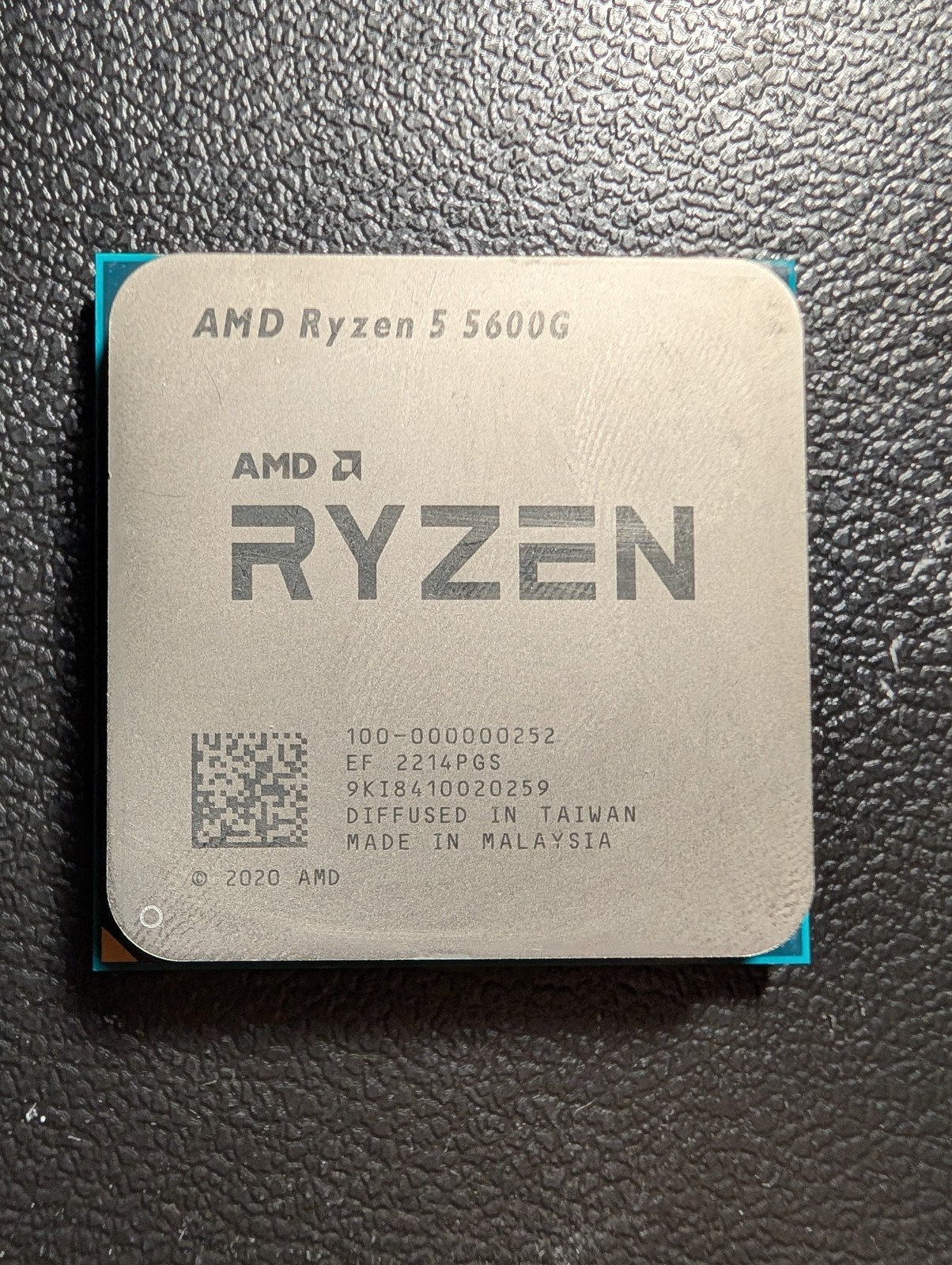 AMD Ryzen 5 5600G Processor (3.9 GHz, 6 Cores, Socket AM4)