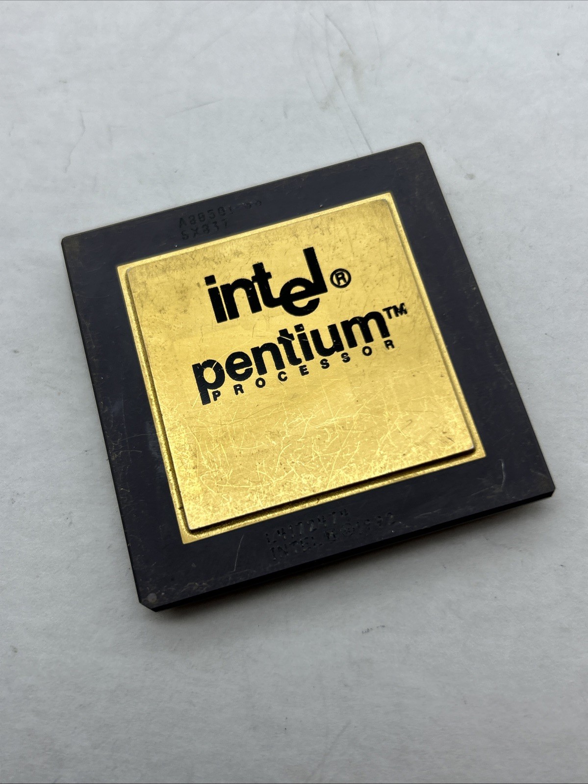 RARE Intel Pentium 66Mhz CPU P60 A80501-66 SX837 Rare Gold Top Processor 1992