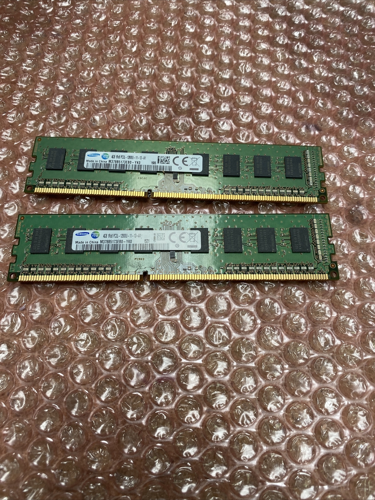 Samsung 8GB (2x 4GB) M378B5173EB0-YK0 PC3L-12800U DDR3-1600MHz Memory