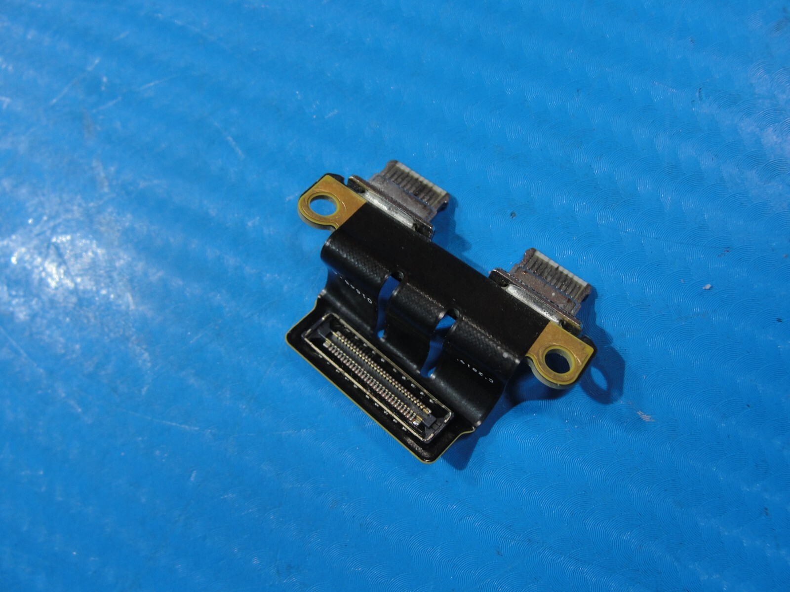 MacBook Pro A1990 2018 MR962LL/A MR972LL/A 15″ Thunderbolt I/O Board 923-02497