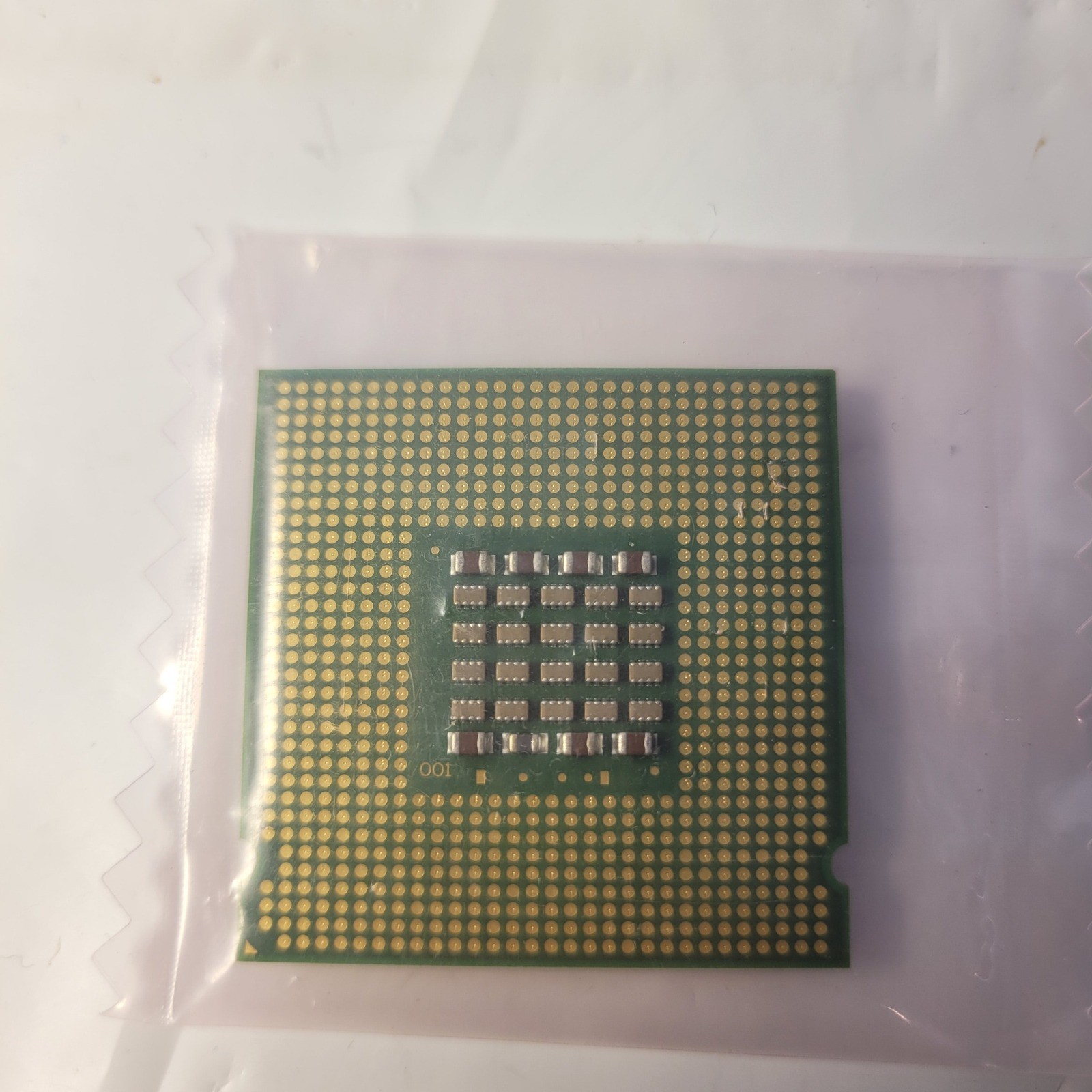 Intel Processor SL8CP Pentium D 820 2.8GHz 2M 800 05A LGA775 CPU