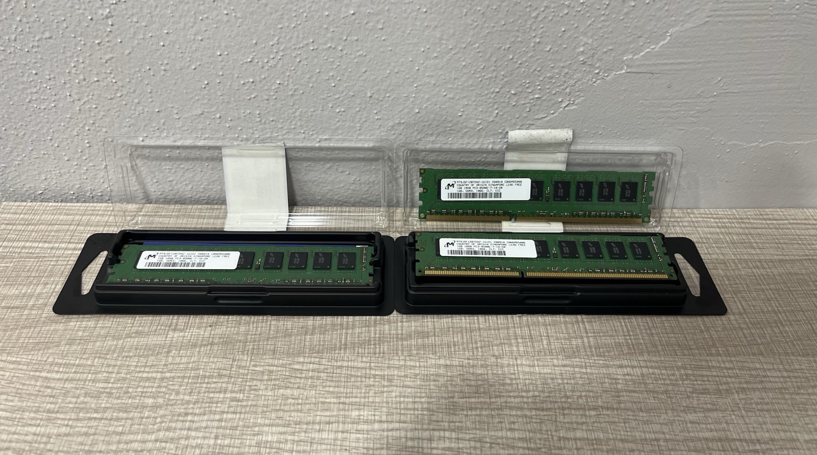 Micron MT9JSF12872AZ-1G1D1 1GB DDR3 1066 MHz CL7 ECC Server RAM UDIMM – Lot Of 3