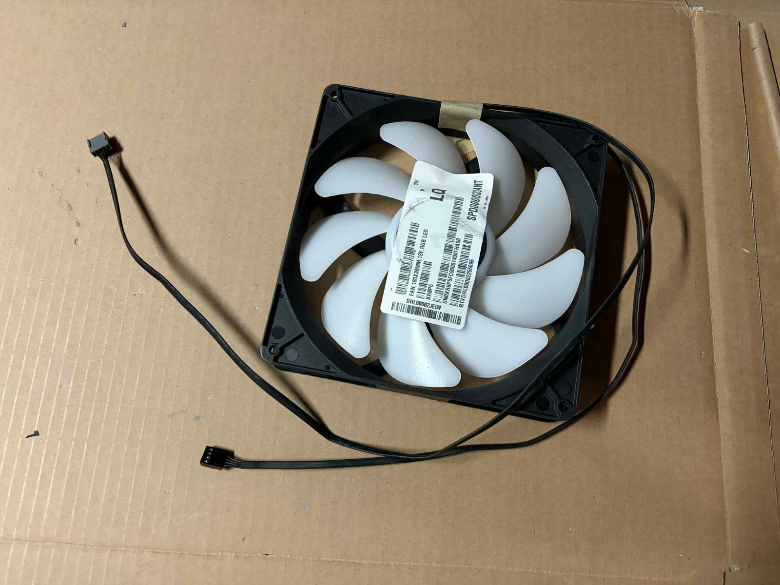Dell FAN,180X38MM,12V,RGB LED XR8P5