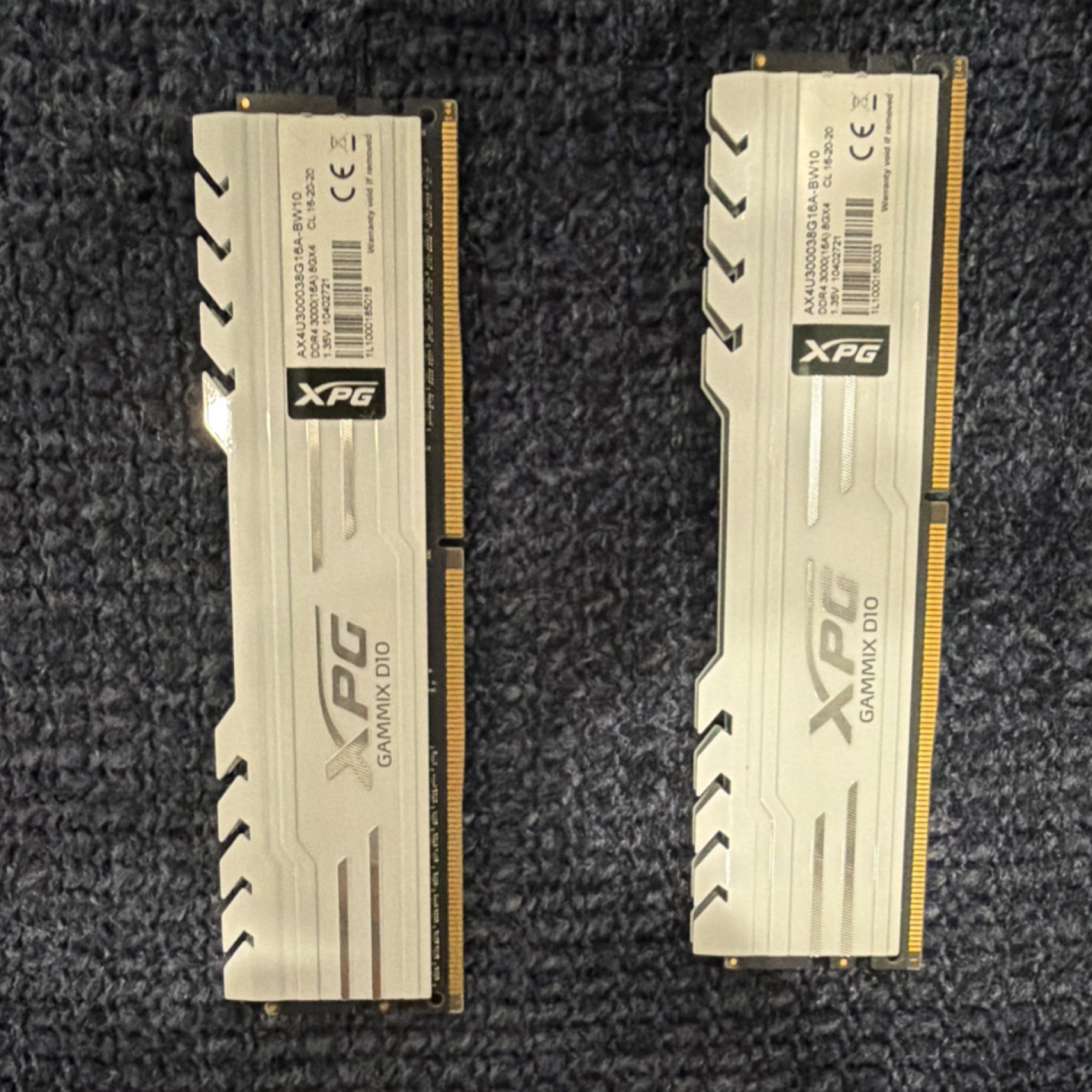 XPG GAMMIX D10 DDR4-3000 16GB (2x8GB) DIMM 288-Pin Desktop Memory Kit