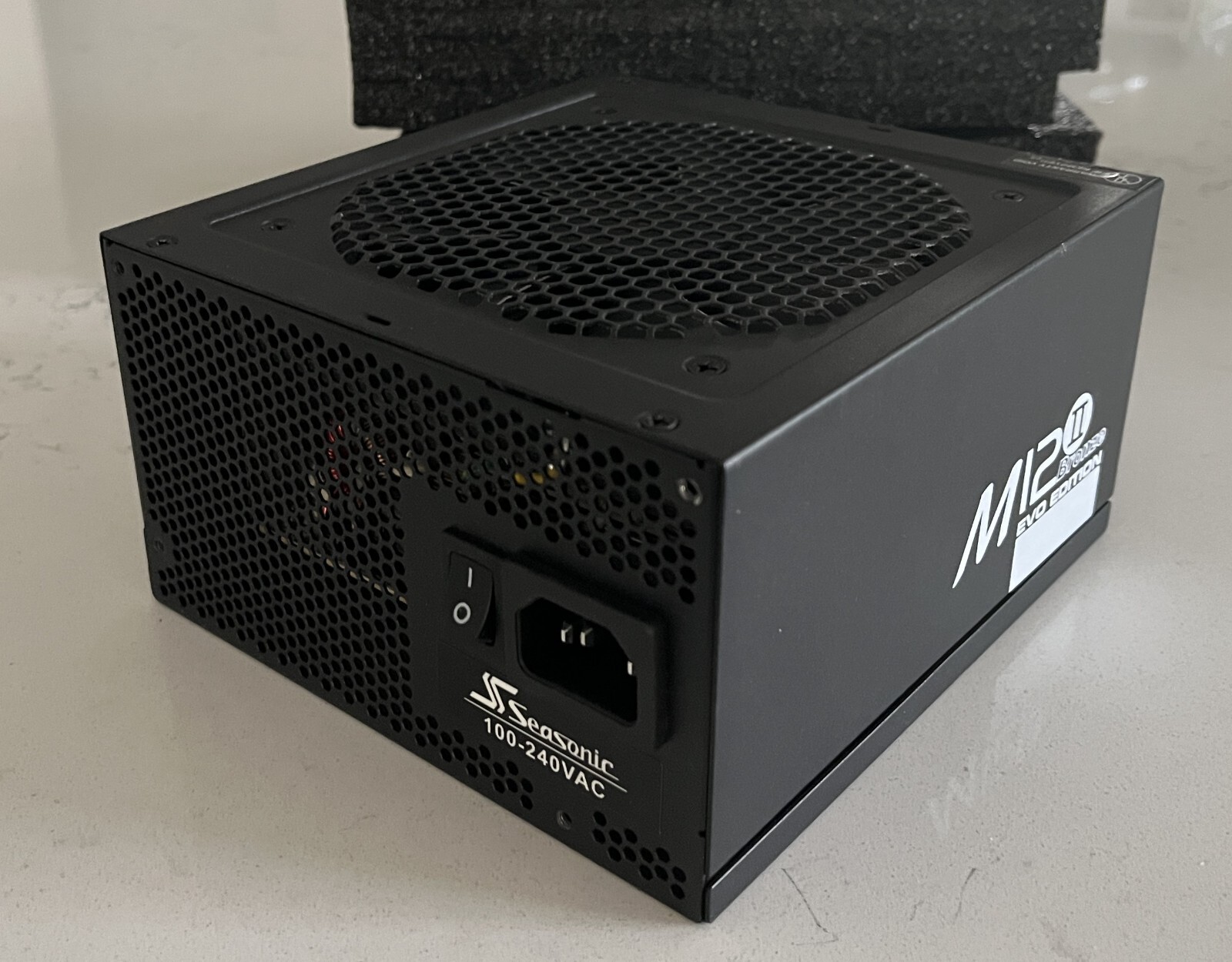 SeaSonic – Power Supply SS-520GM, 520W Active PFC ATX