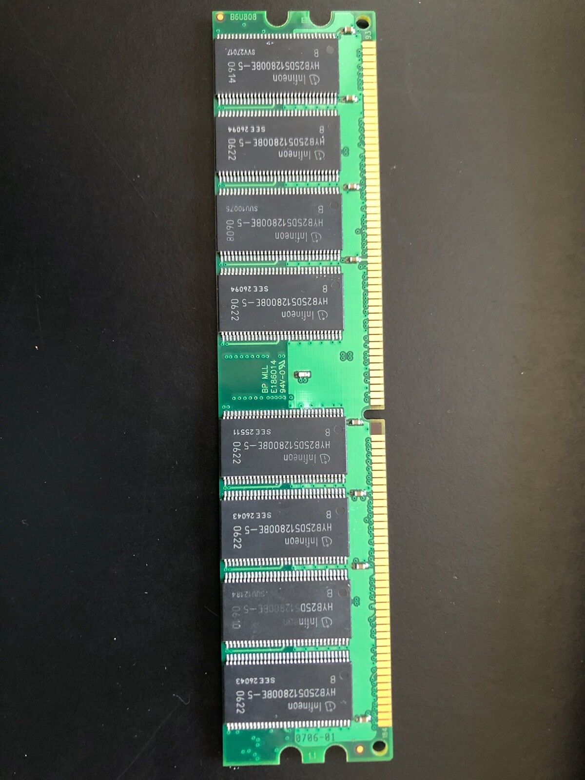 INFINEON MEMORY CARD, HYB25D512800BE-5, 1024 MB, DDR1, SDRAM, PC-300, 1 GB CAP.