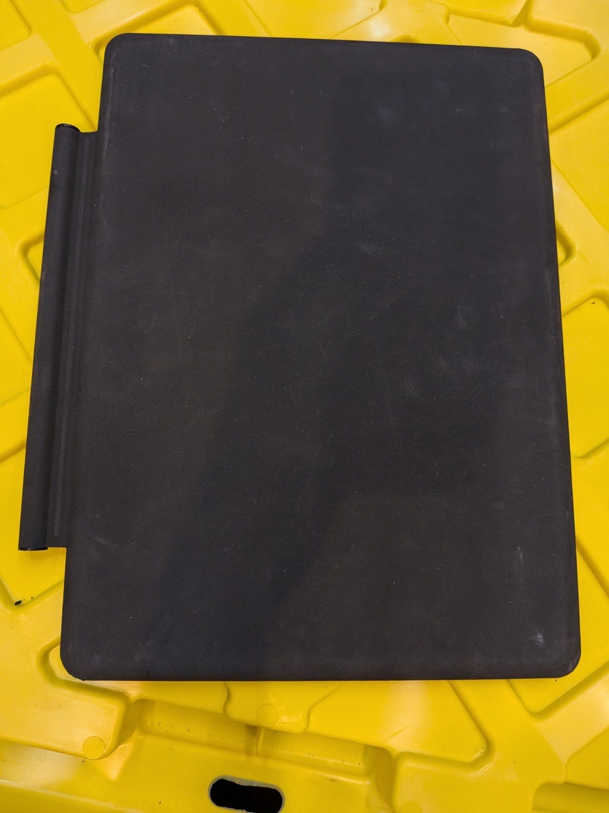 Razer Mechanical Keyboard Case for Apple iPad Pro 12.9″ RZ03-01880200-R3U1 USED
