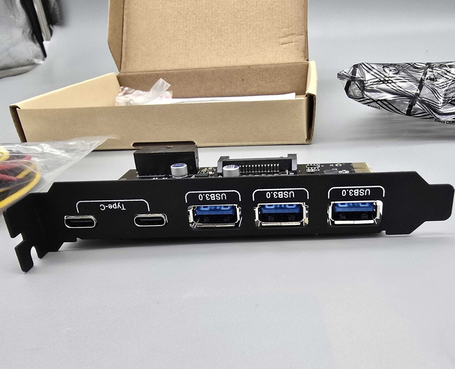 USB-C Expansion Card, USB 3.0 5Gpbs (3 x USB A – 2 x USB C) PCI-E Express Card