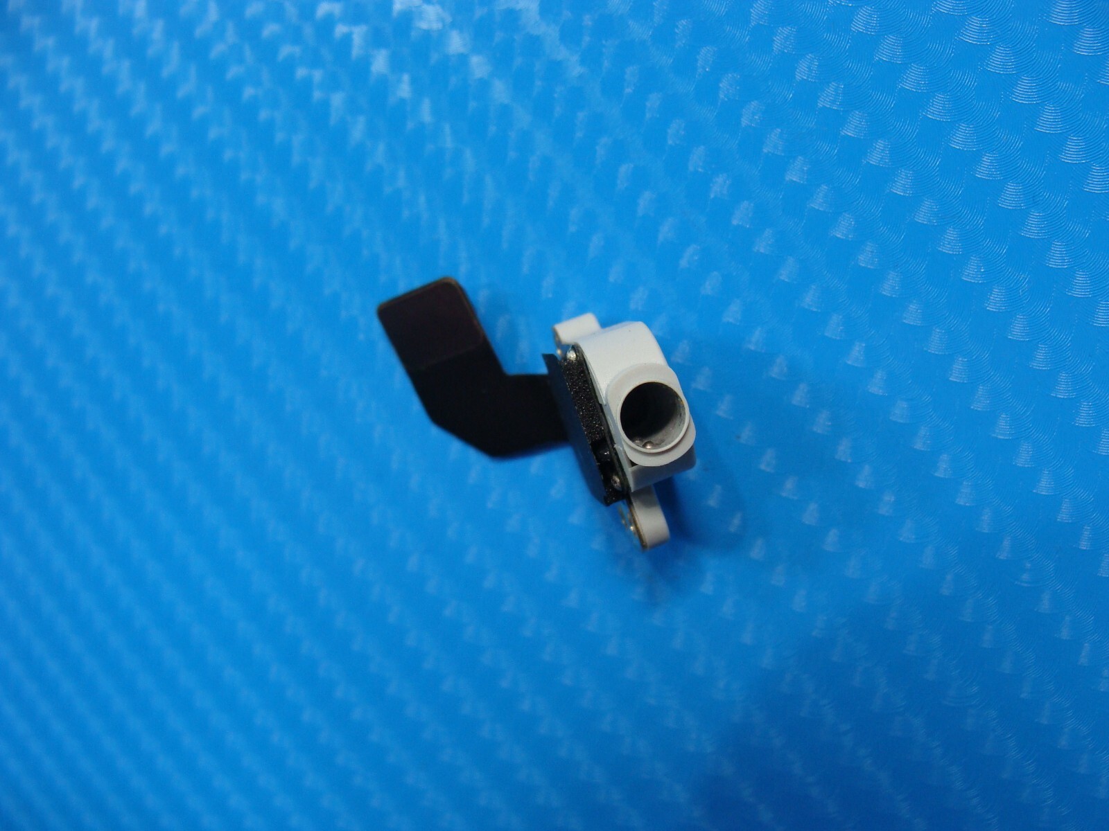 MacBook Pro A1990 Mid 2018 MR962LL/A MR972LL/A 15″ Audio Board Silver 923-02496
