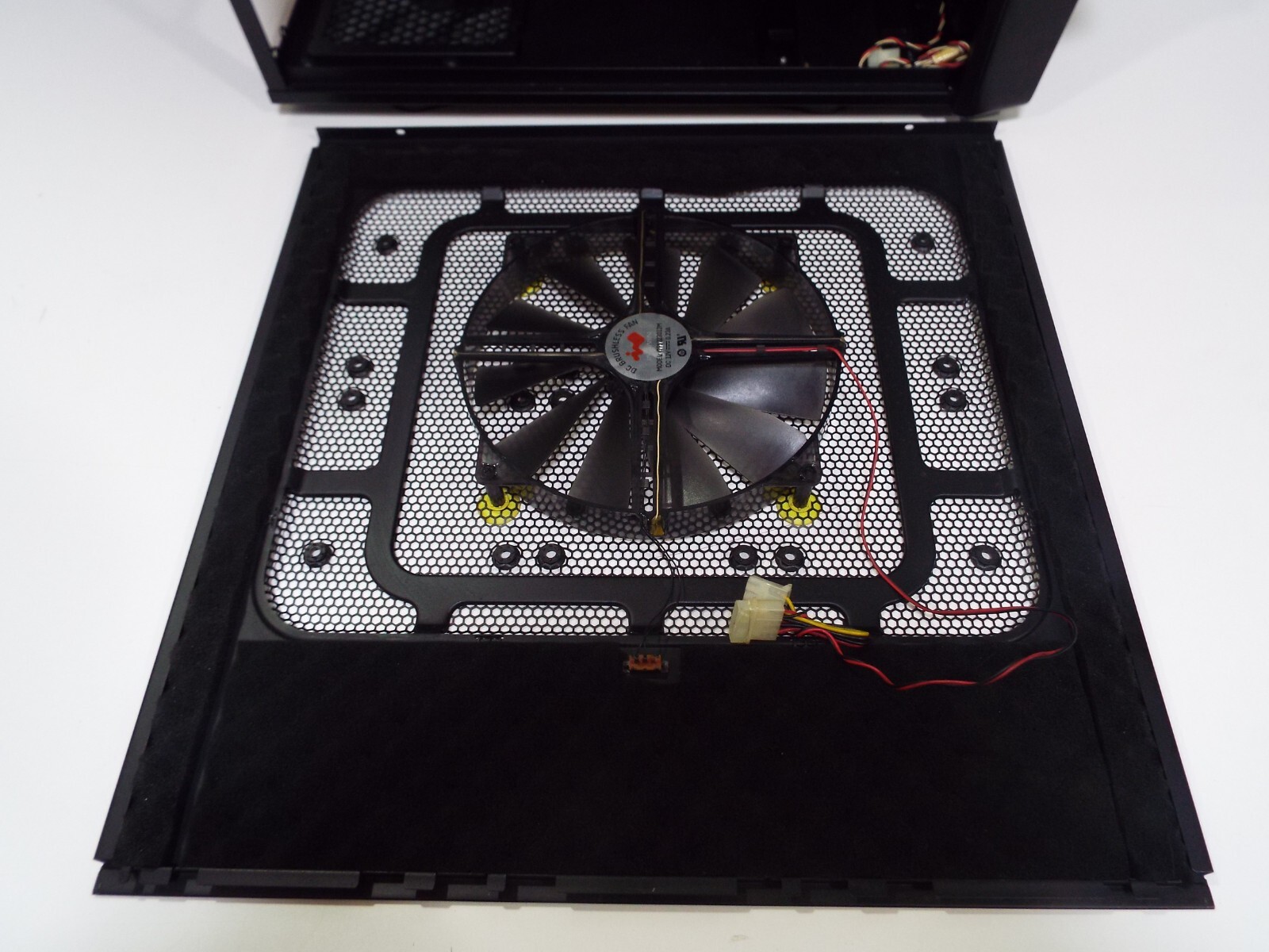 IN WIN Maelstrom Full Tower Case PC Chassis with 22cm big LED, 2x12cm Fan