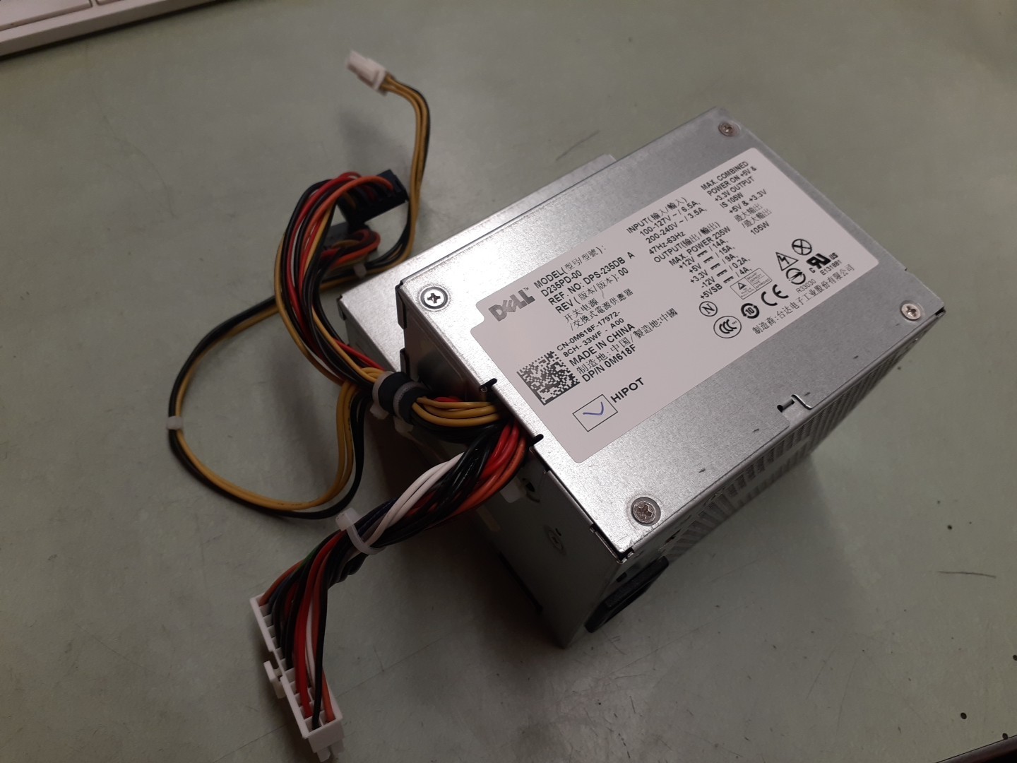 Dell D235PD-00 REV 00 235W Power Supply 0M618F M618F