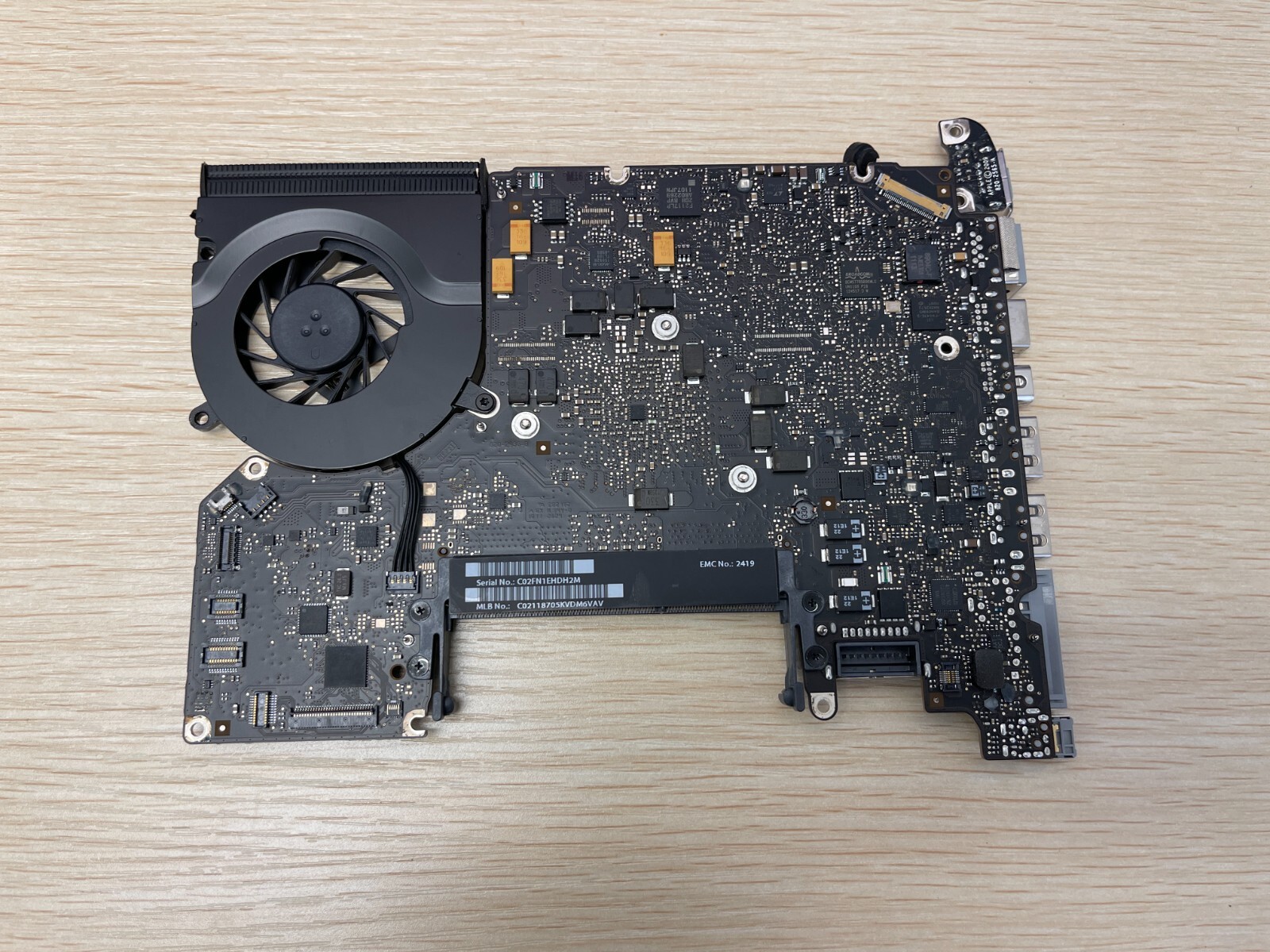 Apple MacBook Pro 13″ 2011 A1278 i7 2.7GHZ Logic Board Motherboard 820-2936-B