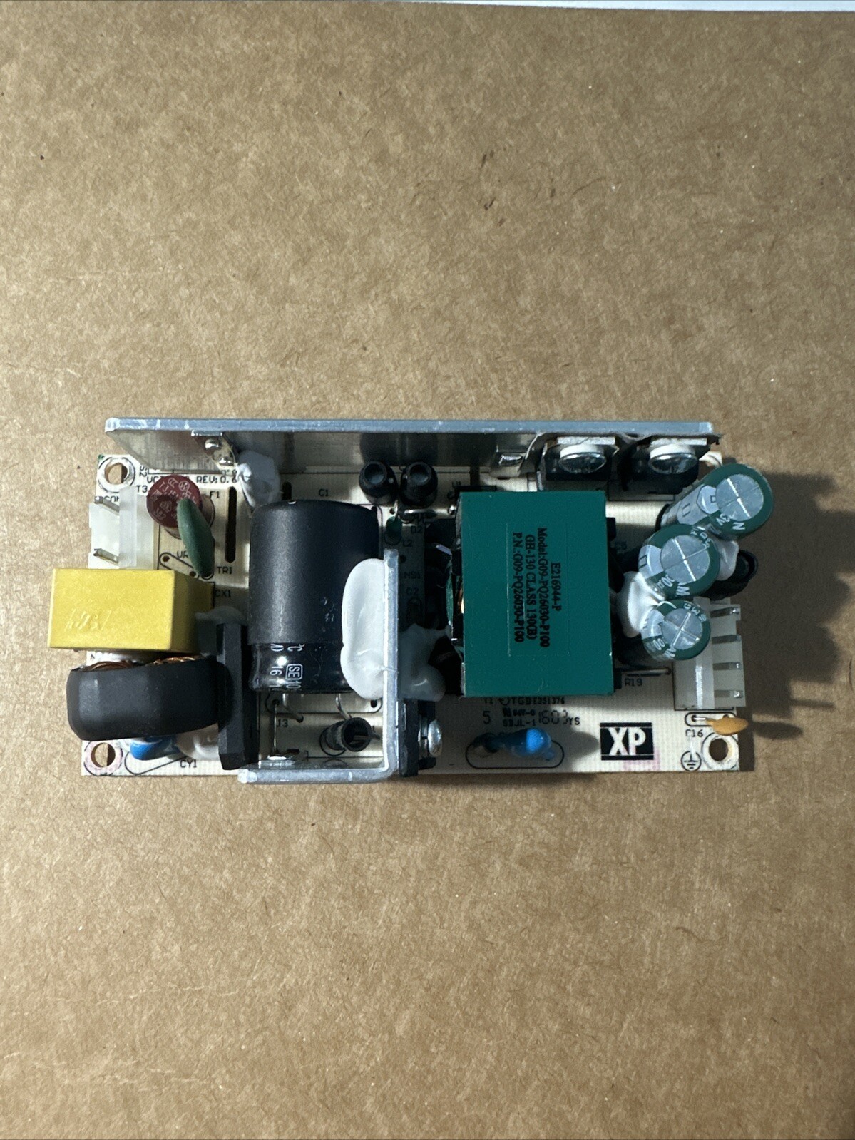 xp power model VCT40US05