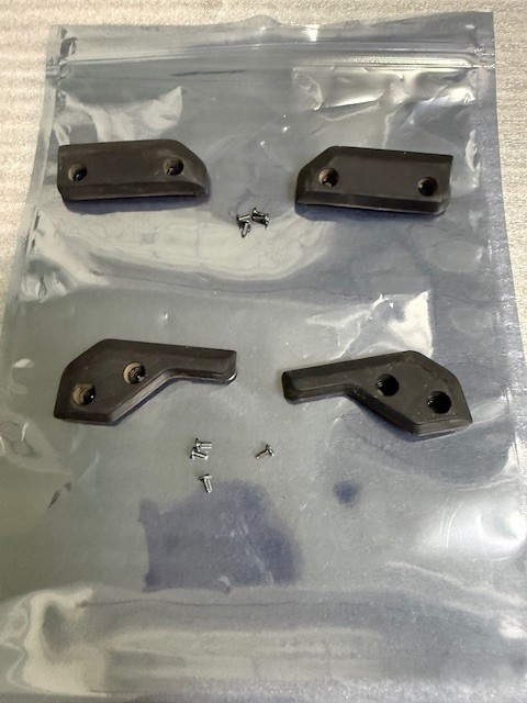 DELL LATITUDE 5430 RUGGED PRO 14 LAPTOP BOTTOM BASE RUBBER FEET SET 4 + 8 SCREWS