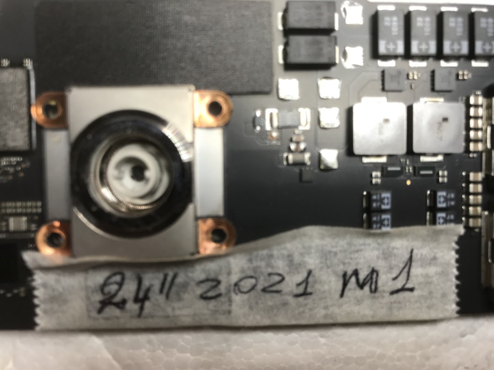 iMac 24″ 2021 M1 A2439 EMC 3664 Logic Board 820-02188-06 S6PY5Q6A For Parts READ