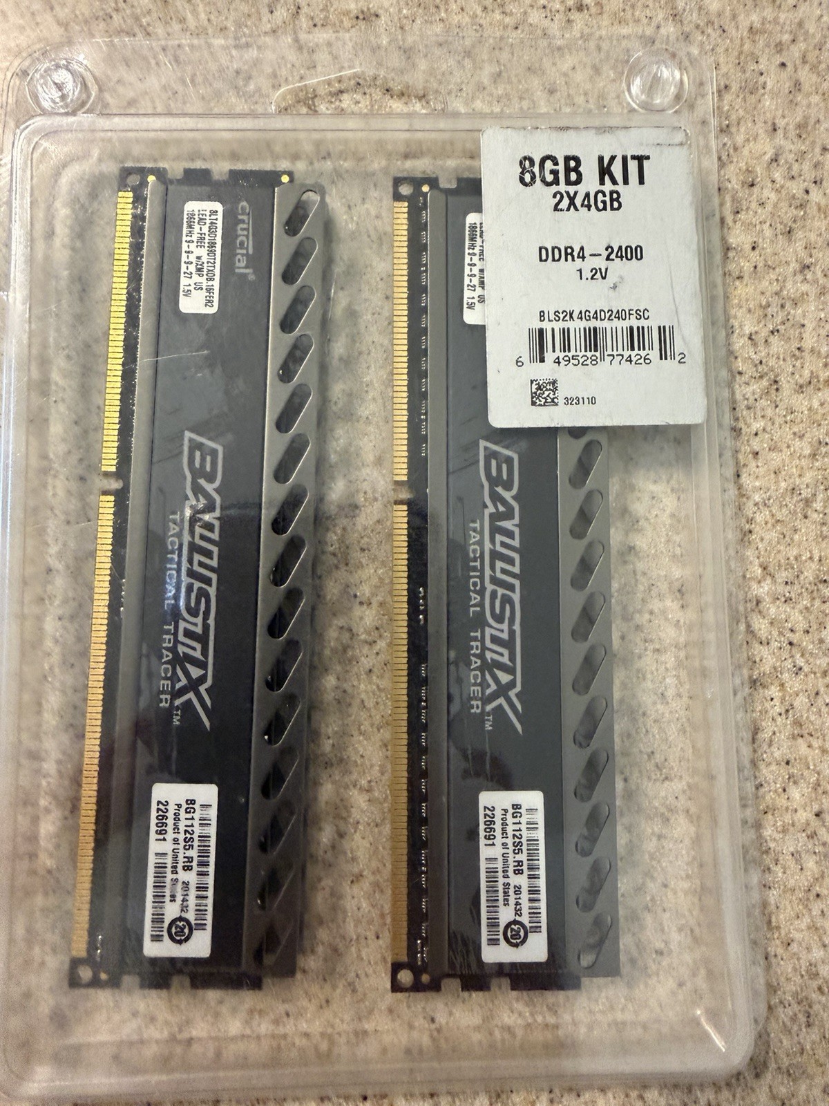 Crucial Ballistix Tactical Tracer 8GB (2x4GB) LED Ram BLT4G3D1869DT2TXOB.16FER2