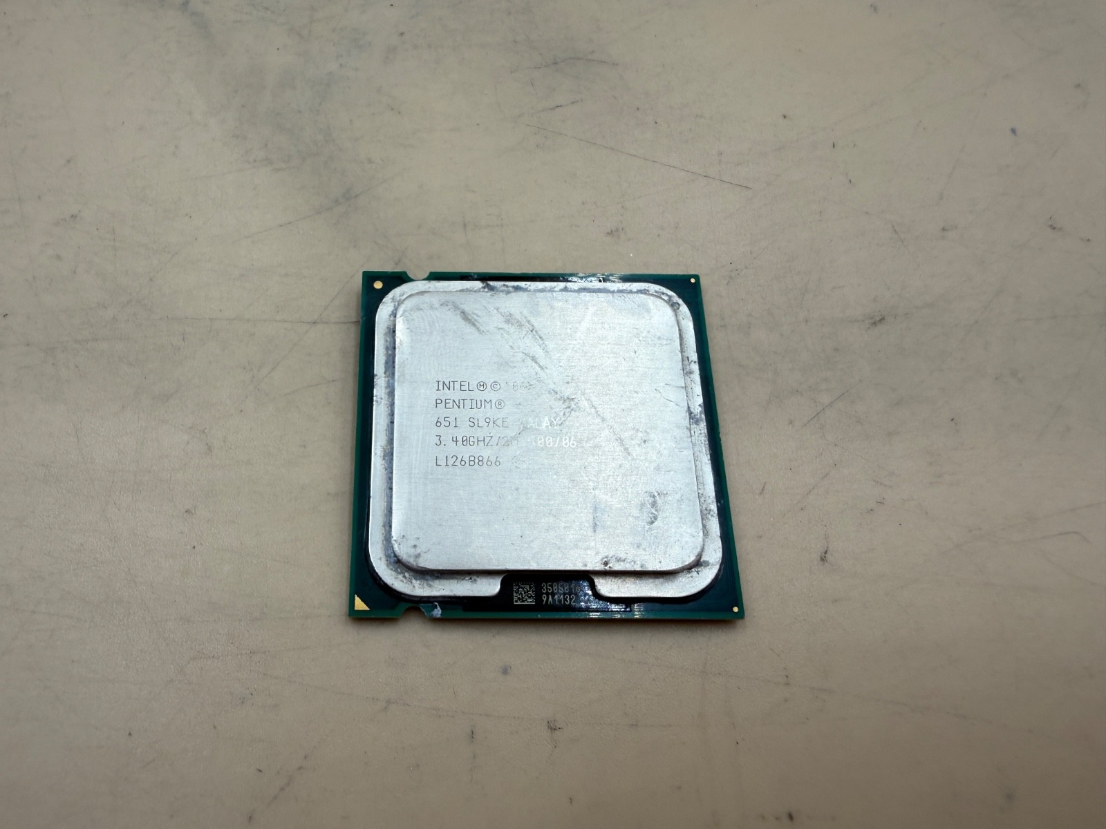 Intel Pentium 4 651 3.4 GHz Processor SL9KE