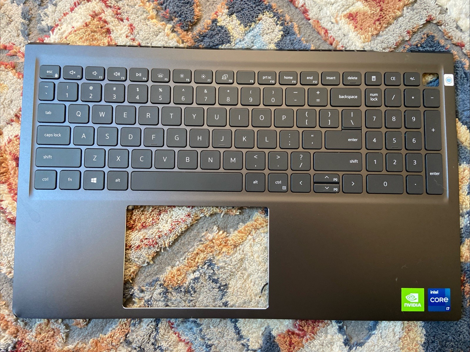 Dell Vostro 15 – 5510 / 5515 Palmrest US Bcl Kbd Y64G2 0Y64G2 B22D Corner Dent
