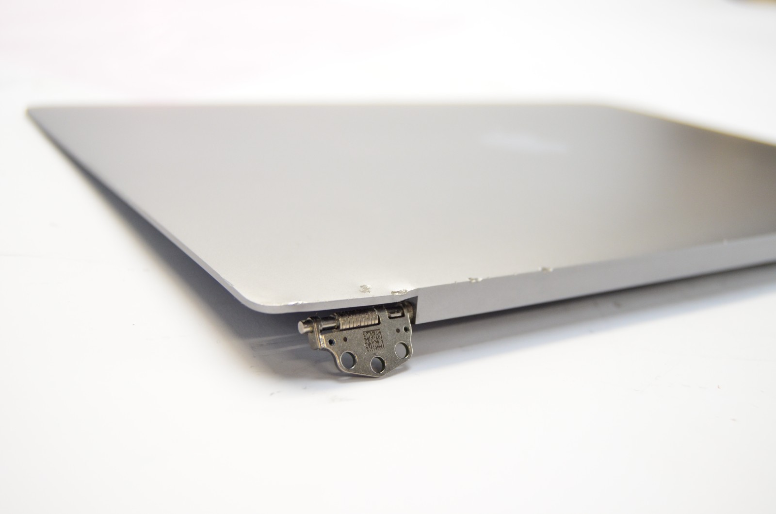 Apple Screen 2016/2017 15″ MacBook Pro A1707 3162 Retina Space Gray Grade B