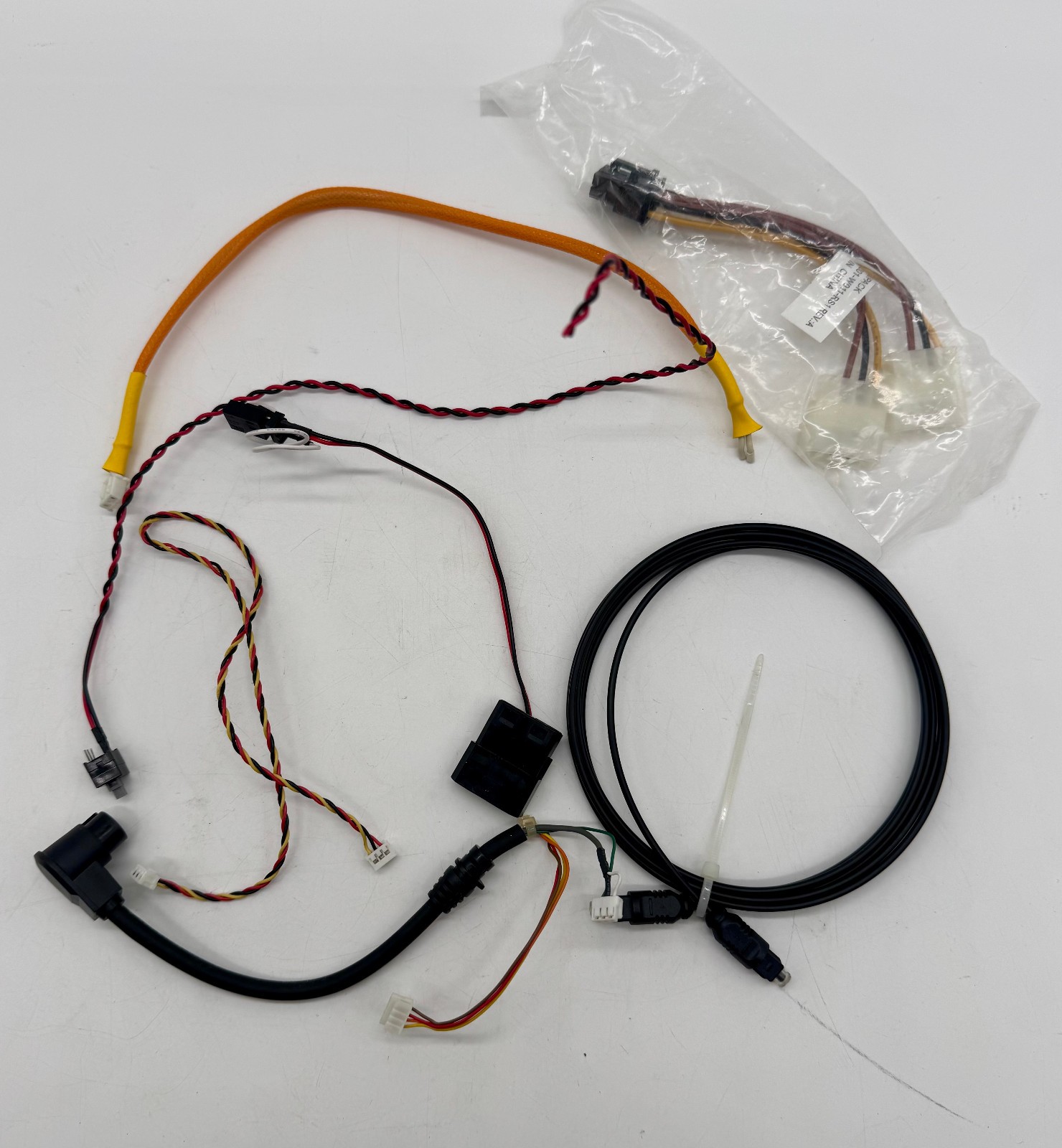 Computer Internal Connectors – Everything in the Pictures W-2