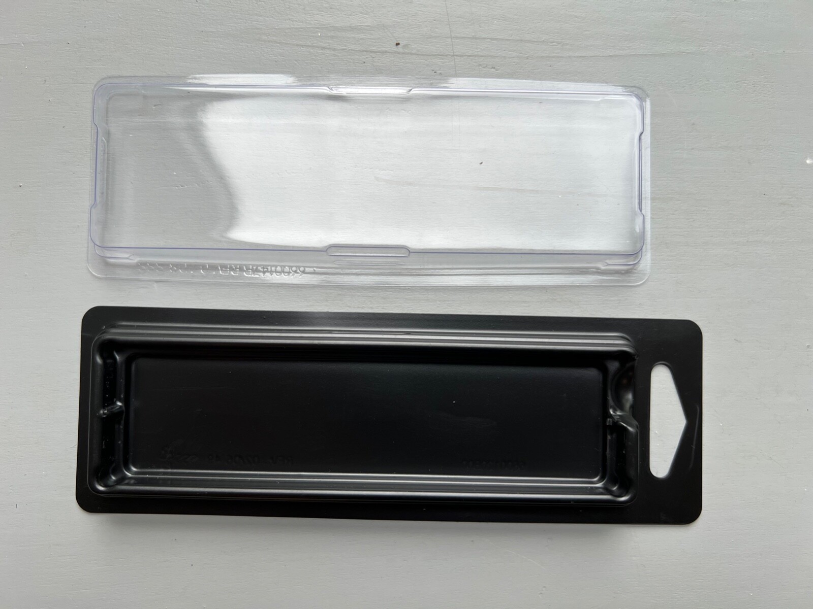 PC Memory Module Case, Cover and Tray for DIMM Modules with Heat Spreader