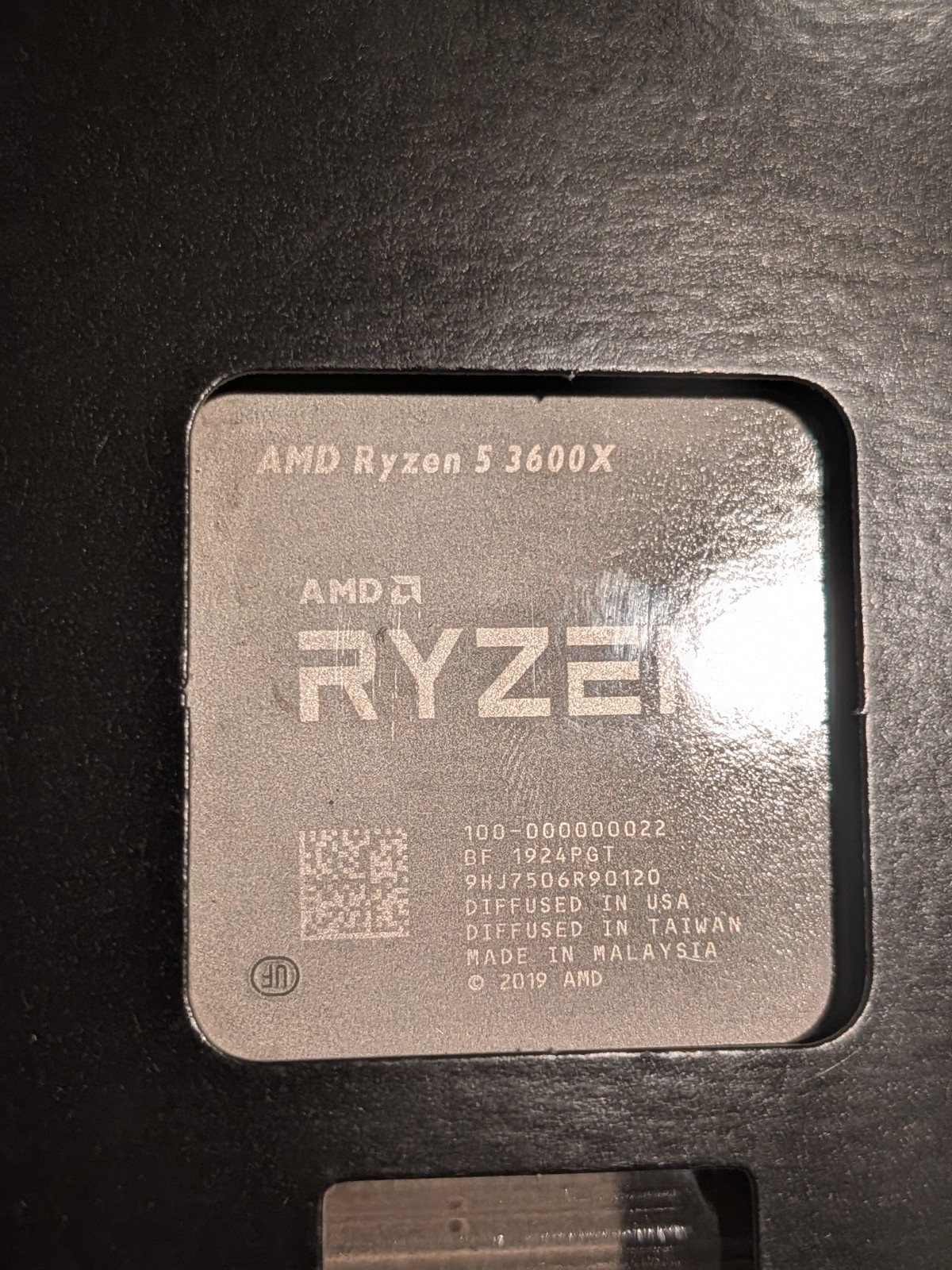 AMD Ryzen 5 3600X 6-Core 12-Thread AM4 CPU with Cooler