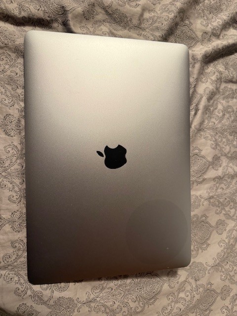 13″ MacBook Pro Space Gray Display 2020 Intel A2251 – Tested and working