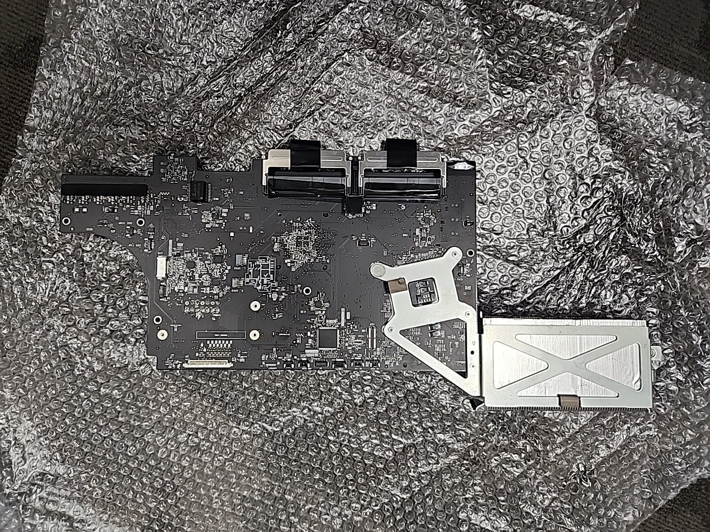Apple iMac 27″ A1312 3.06ghz CPU & LogicBoard 820-2507-A 820-2733-A 820-2901-A