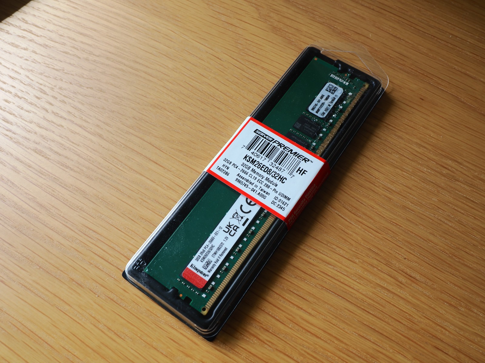 Kingston KSM26ED8/32HC 32GB 2Rx8 PC4-2666 CL19 Unbuffered ECC DDR4 DIMM