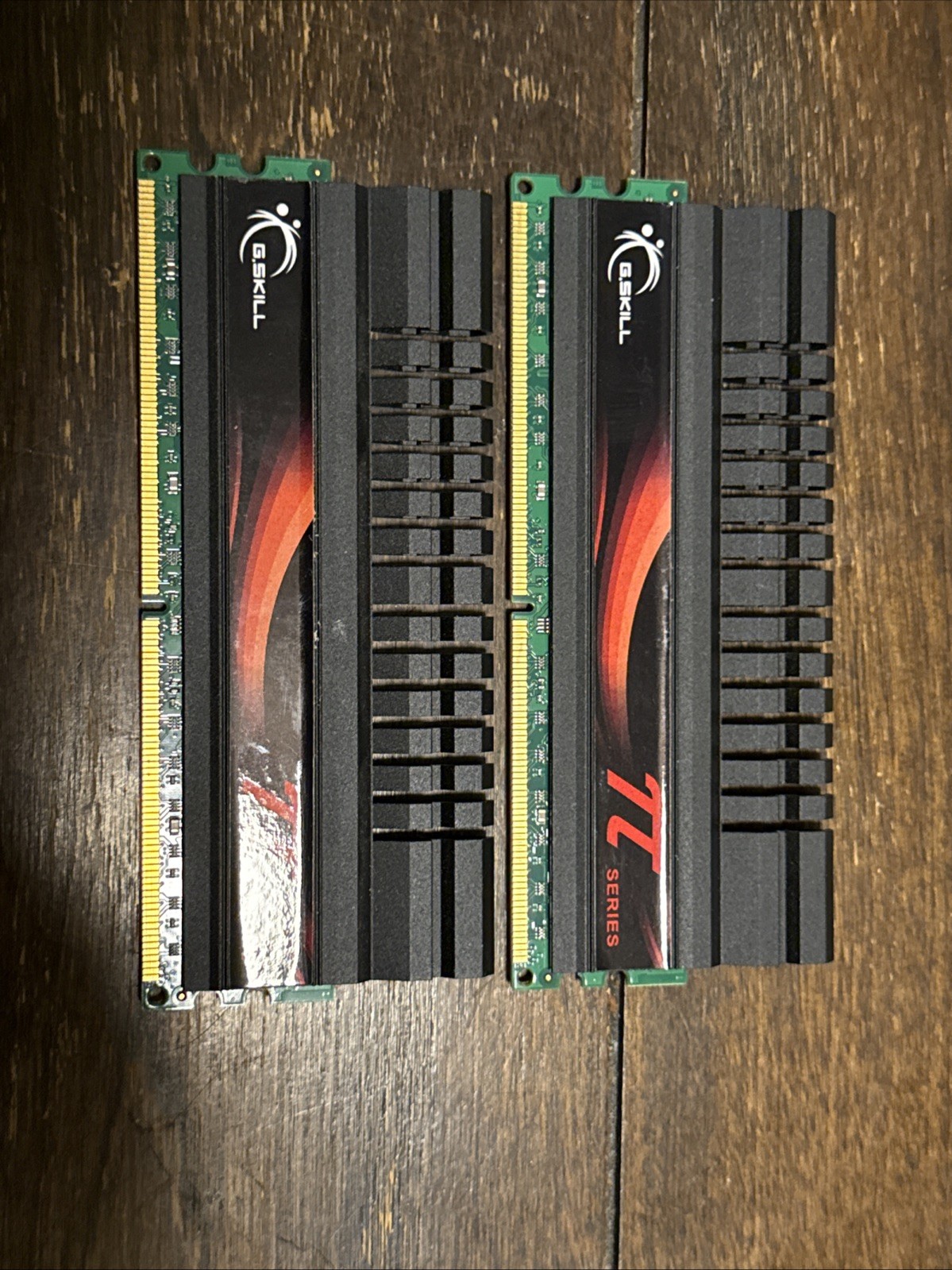 G.Skill PI 4GB (2x2GB) DDR2-1066 PC2-8500 Desktop RAM F2-8500CL5D-4GBPI-B