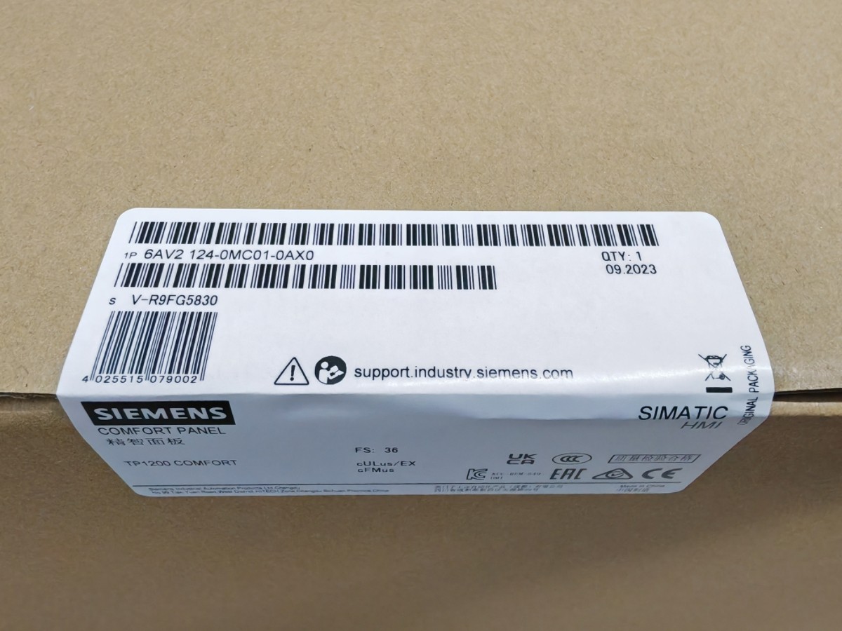 NEW Siemens 6AV2124-0MC01-0AX0 6AV2 124-0MC01-0AX0 Free shipping