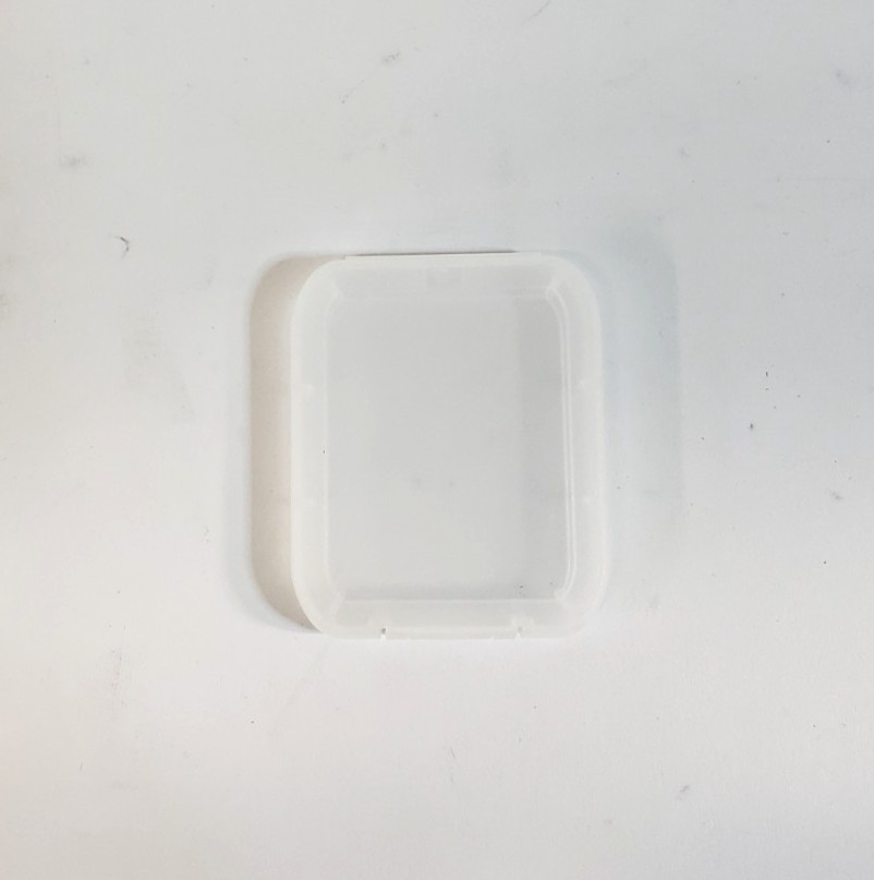 Lot of 100 Used 5cm x 4cm Clear Plastic Cases