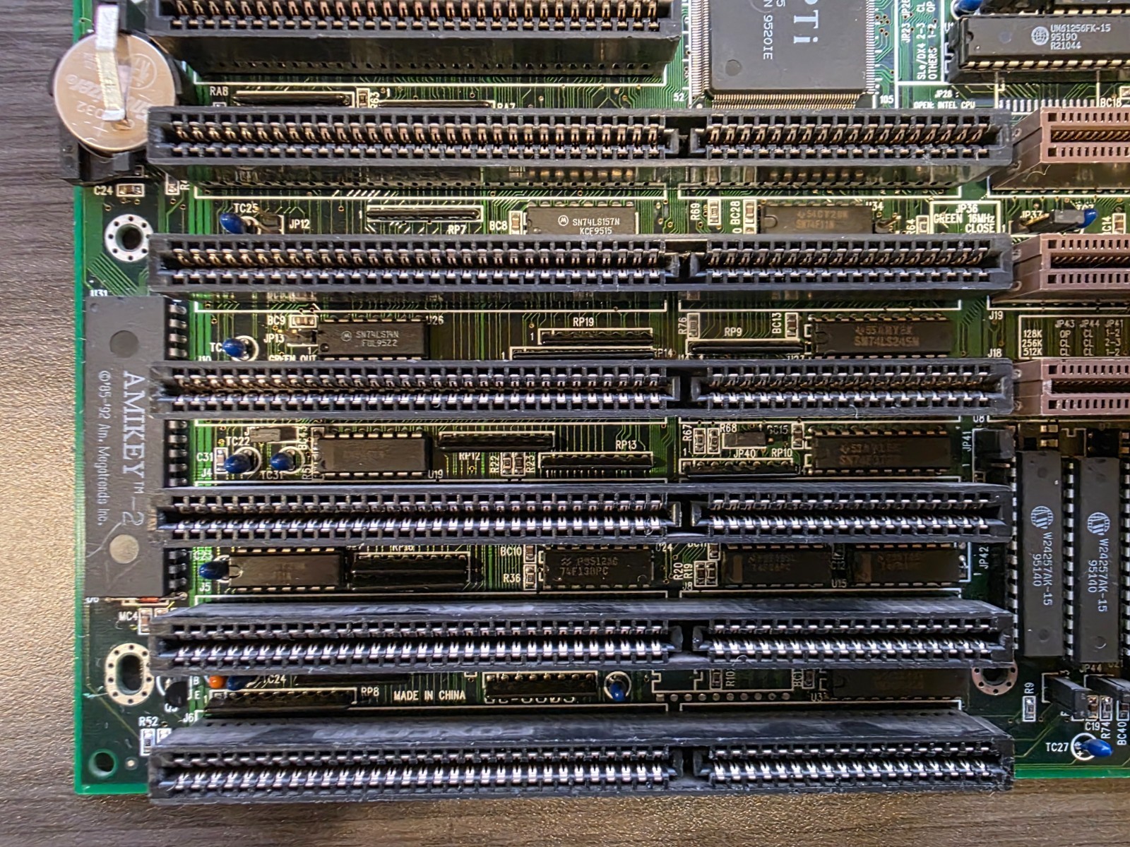 QDI V4P895GRN/SMT v1.0 486 Socket 3 Baby AT Motherboard w/256K Cache