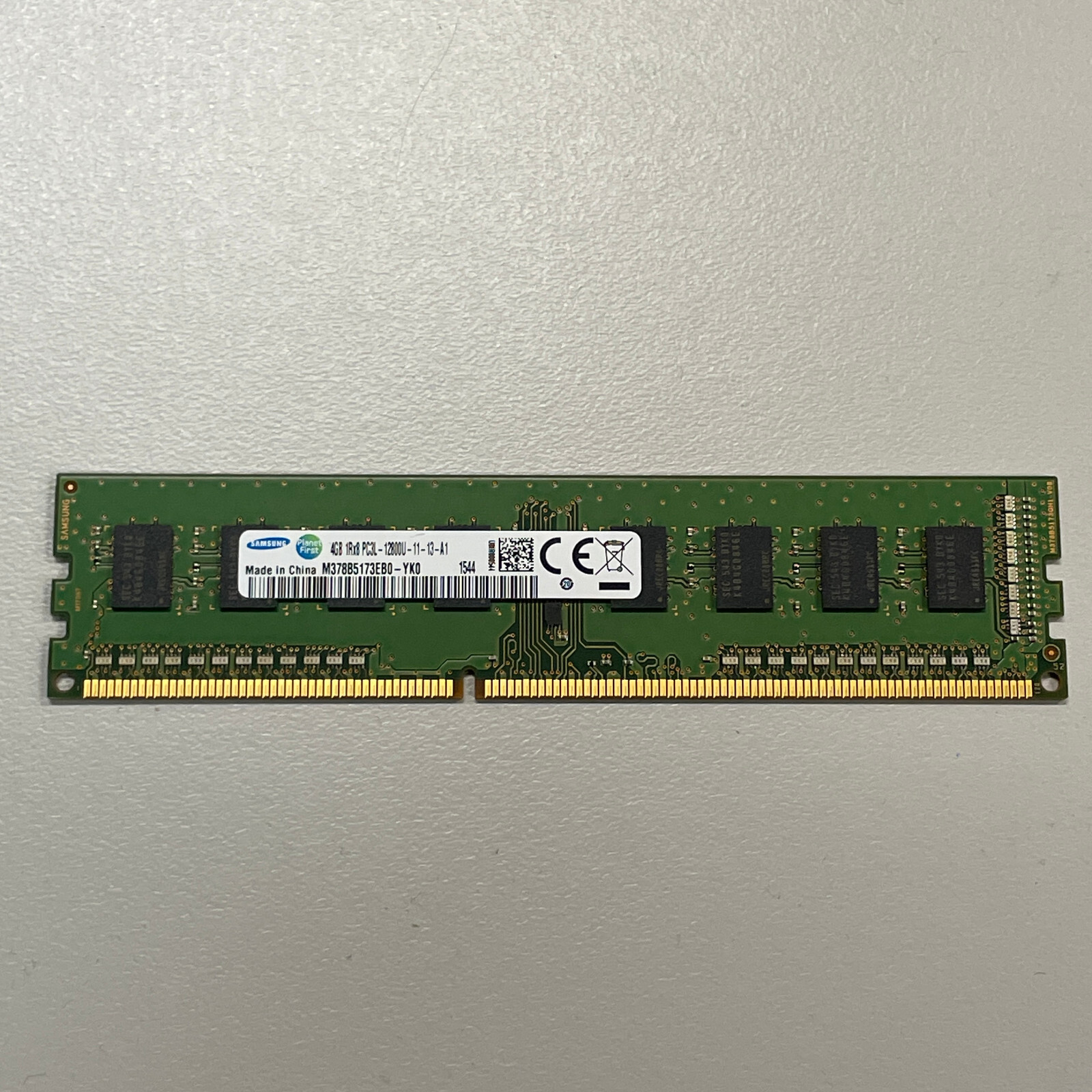 Samsung 4GB DDR3 RAM PC3L-12800 1600MHz non-ECC Unbuffered CL11 M378B5173EB0-YK0