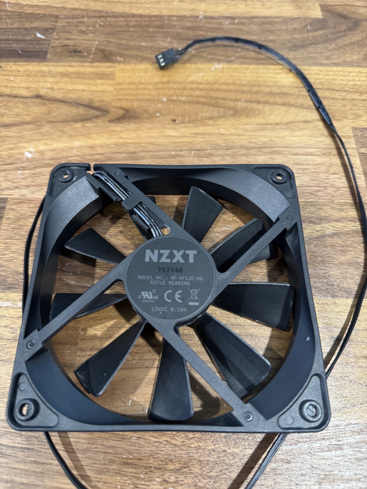 NZXT Rifle Bearing RF-AF12C-RB 12VDC 0.16A 120mm Case Fan