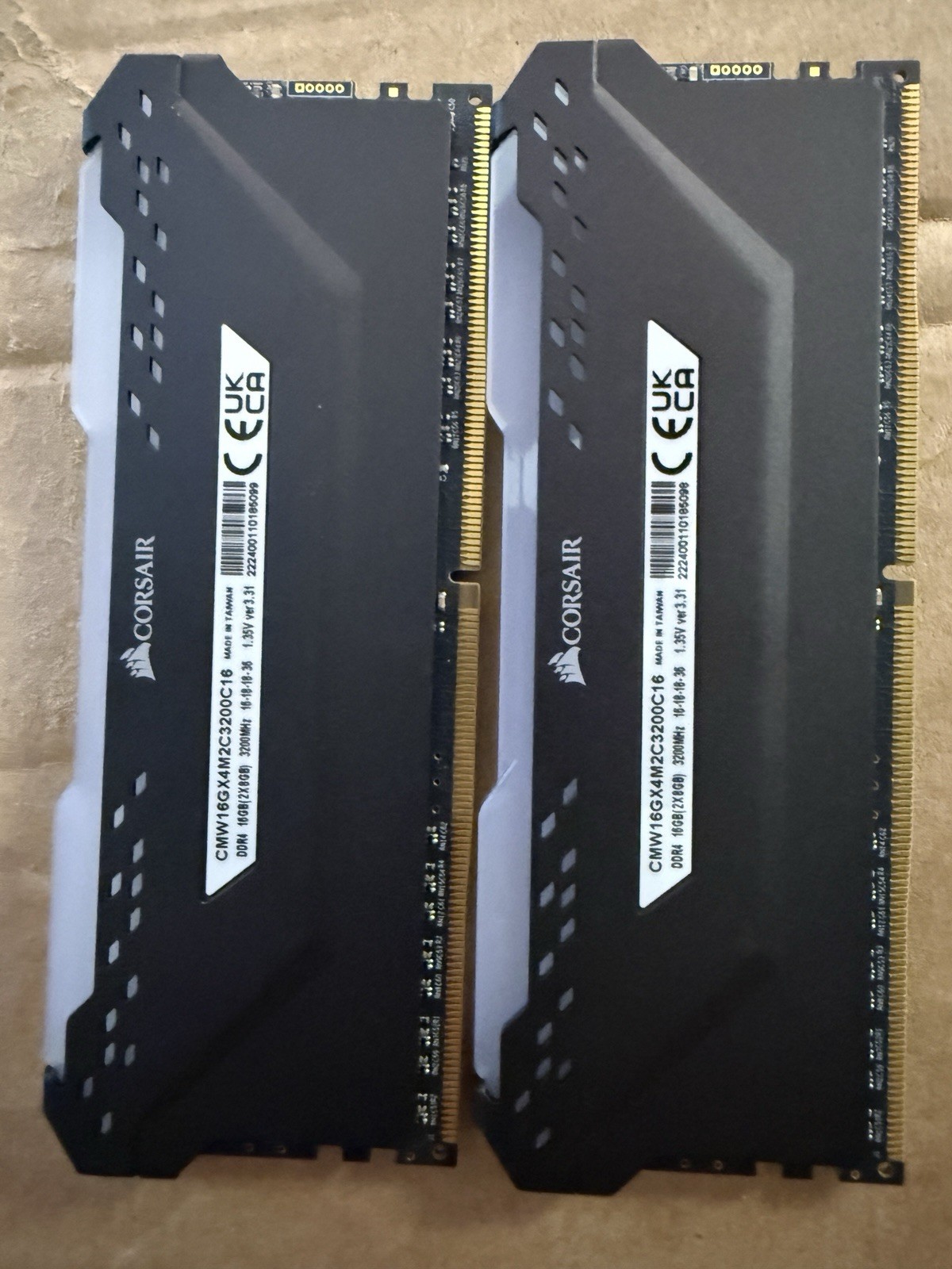 Corsair Vengeance RGB Pro 16GB (2x8GB) DDR4-3200 DIMM RAM CMW16GX4M2C3200C16