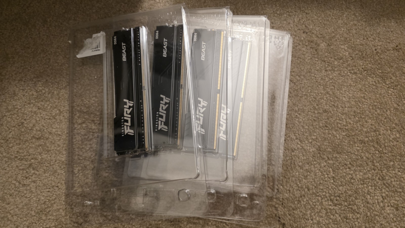 Kingston FURY Beast 32GB (4 x 8GB) PC4-28800 (DDR4-3600) Black (KF436C17BBK2/16)
